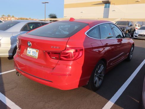 Used 2018 BMW 330i Gran Turismo xDrive image 4