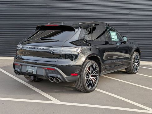New 2026 Porsche Macan S image 9