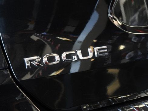 Used 2019 Nissan Rogue SV AWD/4WD image 12
