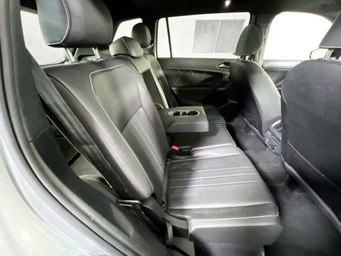 Used 2023 Volkswagen Tiguan SE R-Line image 26