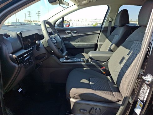New 2026 Kia Sportage LX w/ LX Convenience Package image 9