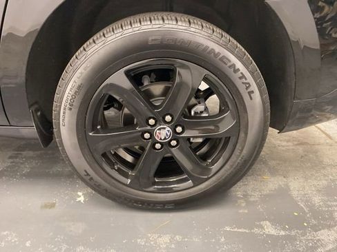 Used 2023 Buick Enclave Essence w/ Experience Buick Package image 37