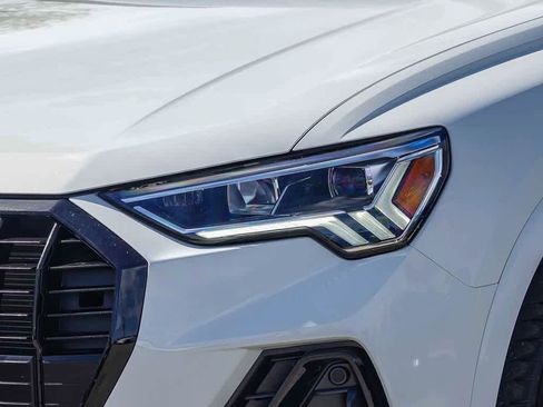 Used 2023 Audi Q3 2.0T Premium Plus w/ Premium Plus Package image 8