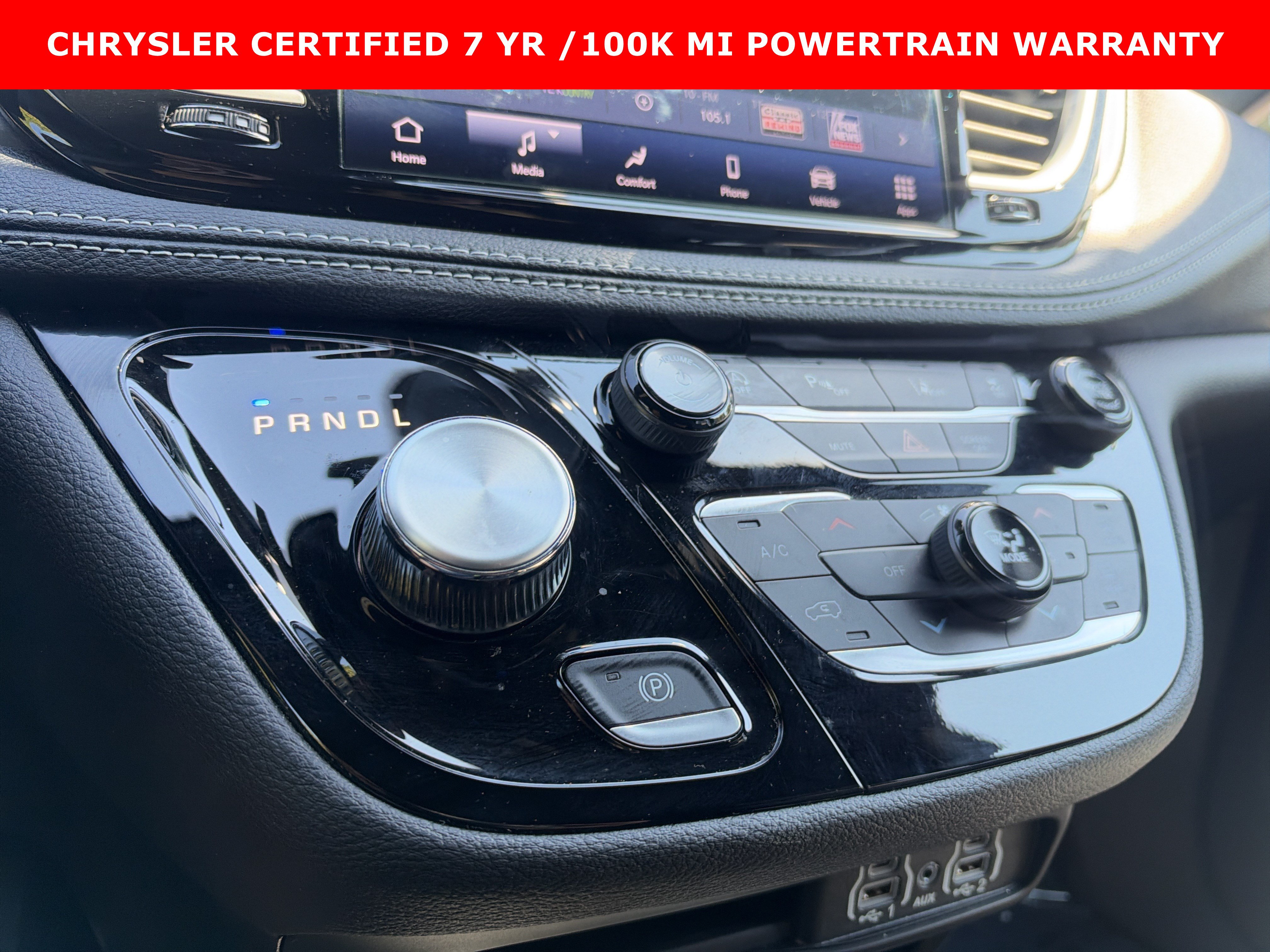 Used 2025 Chrysler Pacifica Select FWD image 24
