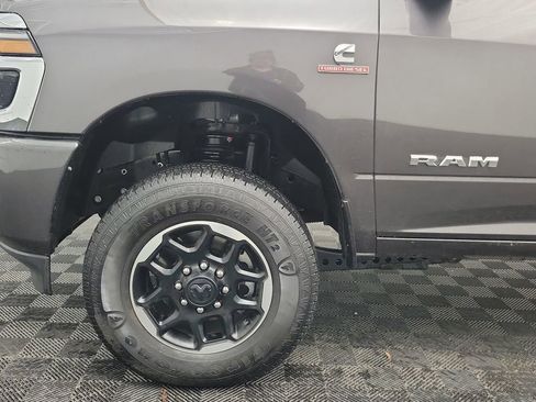 Used 2025 RAM 2500 Laramie image 9