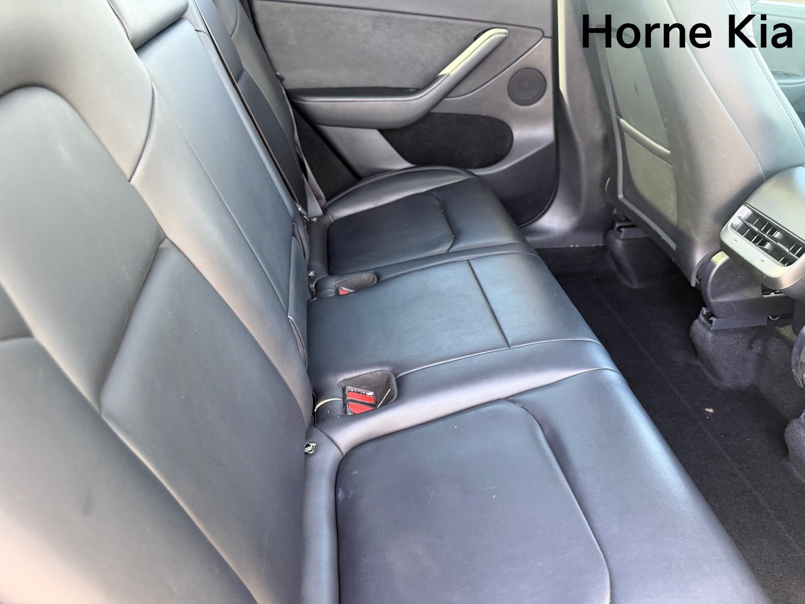Used 2024 Tesla Model Y 2WD image 12
