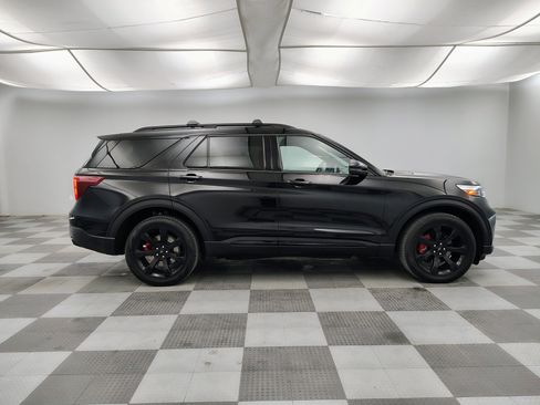 Used 2023 Ford Explorer ST w/ Equipment Group 401A AWD/4WD image 11