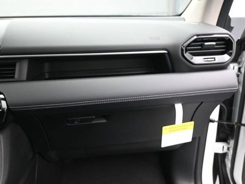 New 2025 Honda Pilot Touring image 25