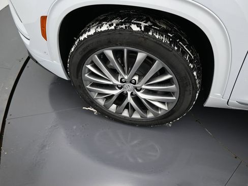 New 2026 Buick Enclave Avenir w/ Super Cruise Package image 8