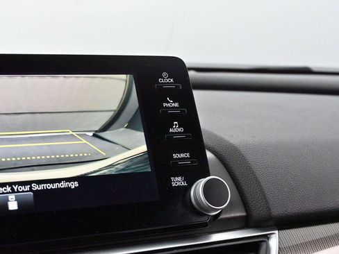 Used 2018 Honda Accord Sport image 23