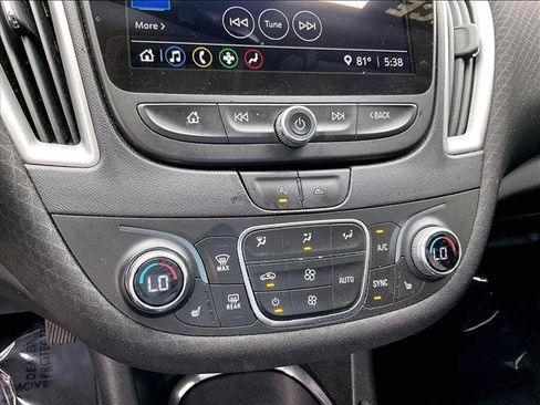 Used 2023 Chevrolet Malibu LT FWD image 23