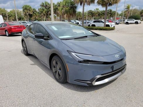 New 2026 Toyota Prius Plug-In Hybrid FWD image 2