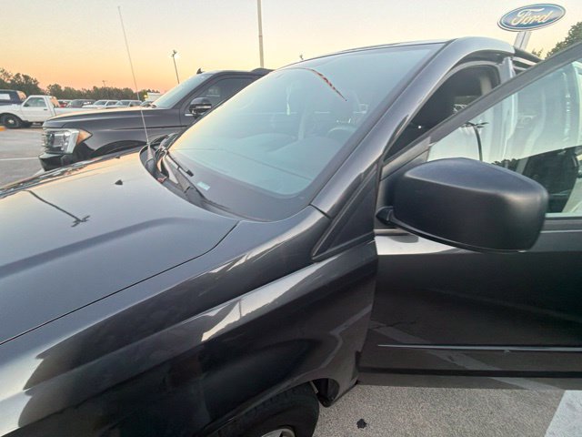 Used 2011 Dodge Grand Caravan Express FWD image 4