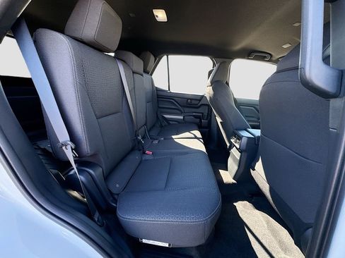 Used 2025 Toyota 4Runner SR5 image 33