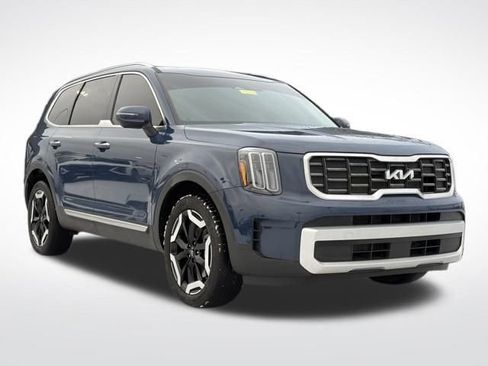 Used 2025 Kia Telluride S image 1