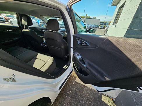 Used 2020 Chevrolet Malibu LT image 14