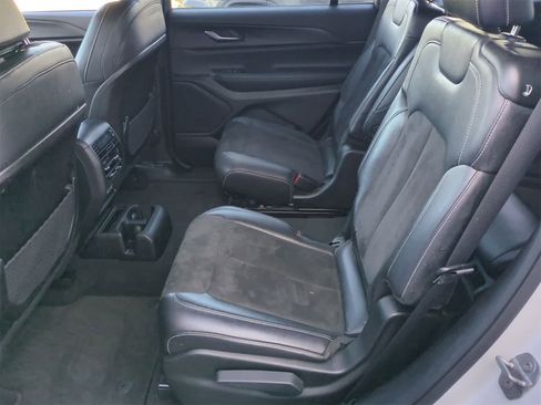 Certified 2023 Jeep Grand Cherokee L Laredo image 19