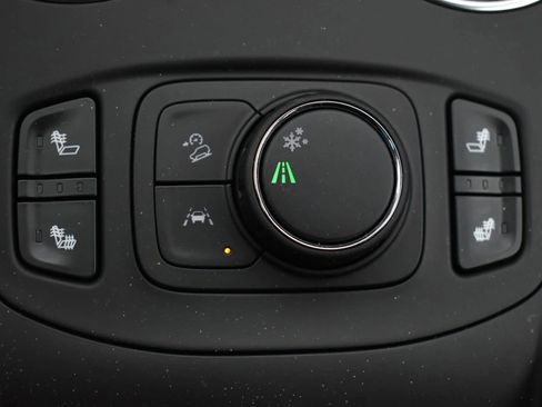 Used 2023 GMC Terrain SLE w/ Driver Convenience Package FWD image 33