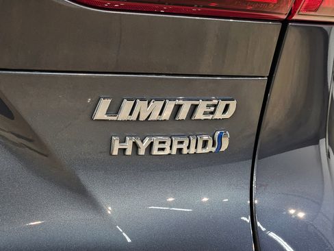 Used 2021 Toyota Venza Limited AWD/4WD image 38