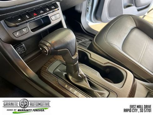 Used 2020 GMC Canyon Denali AWD/4WD image 17