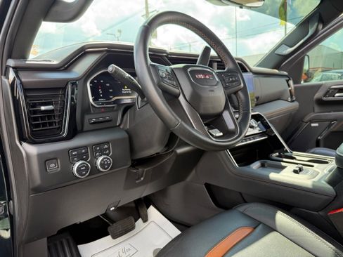 Used 2024 GMC Sierra 2500 AT4 w/ AT4 Premium Plus Package AWD/4WD image 13