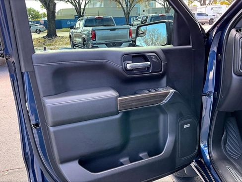 Certified 2021 Chevrolet Silverado 1500 LT Trail Boss w/ Convenience Package II image 19