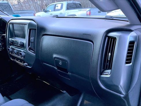 Used 2018 Chevrolet Silverado 1500 LT w/ All Star Edition image 16