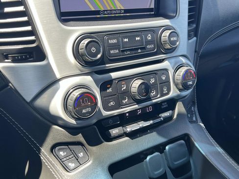 Used 2018 GMC Yukon SLT w/ Open Road Package AWD/4WD image 16