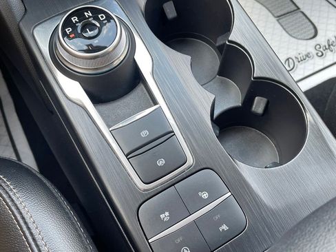 Used 2022 Ford Escape Titanium w/ Titanium Elite Package image 14