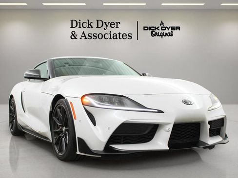 Used 2026 Toyota Supra w/ Driver Assist Package RWD image 3