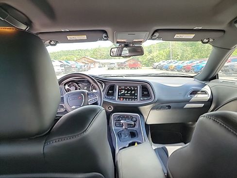 Used 2022 Dodge Challenger R/T Scat Pack image 11