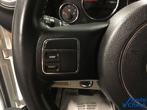 Used 2016 Jeep Wrangler Sahara AWD/4WD image 36
