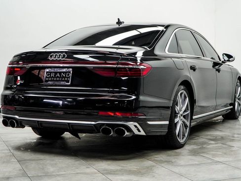 Used 2022 Audi S8 4.0T image 12