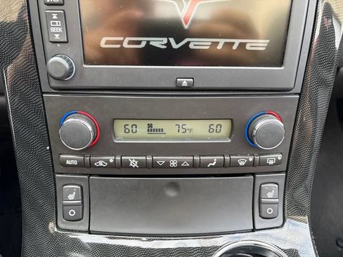 Used 2013 Chevrolet Corvette 427 w/ 1SB Preferred Equipment Group RWD image 25