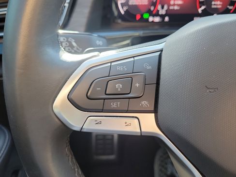 Used 2024 Volkswagen Atlas SEL Premium R-Line AWD/4WD image 29