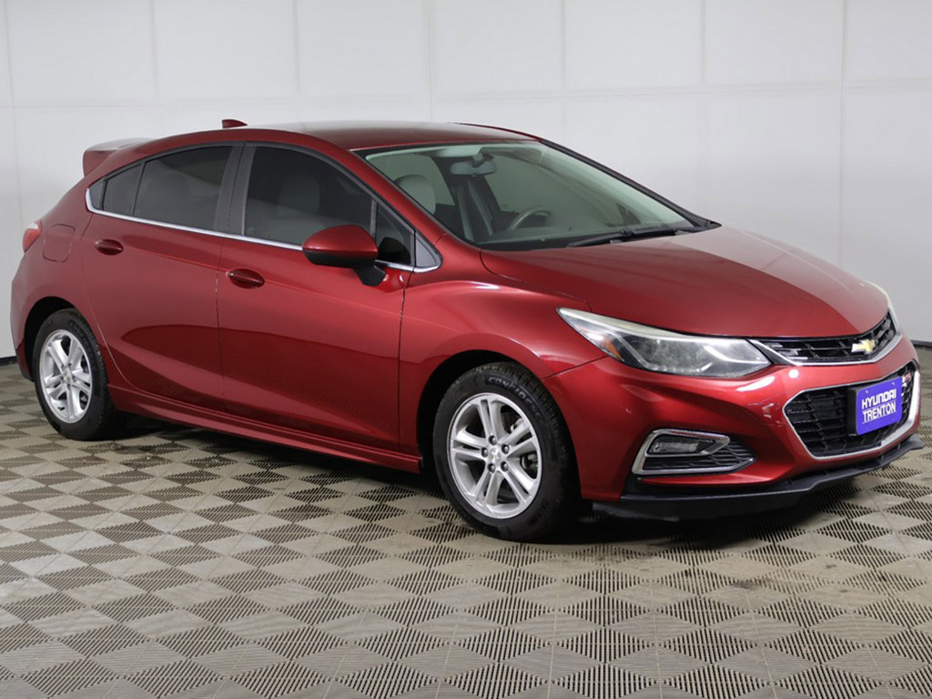 Used 2017 Chevrolet Cruze LT w/ Convenience Package FWD image 40