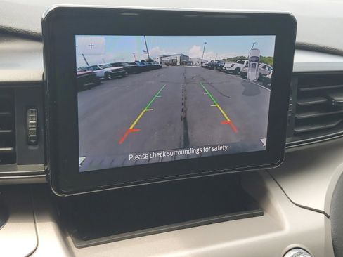 Certified 2023 Ford Explorer XLT w/ Class IV Trailer Tow Package AWD/4WD image 27