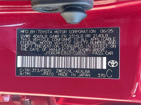 Used 2025 Toyota Corolla LE FWD image 29