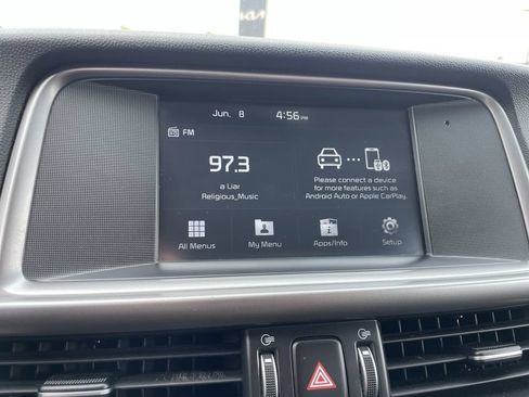 Used 2018 Kia Optima S FWD image 12