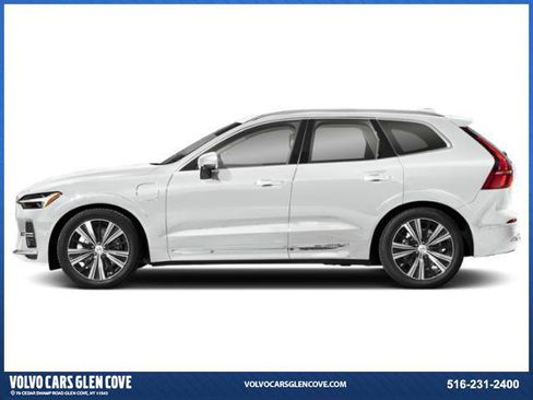 Used 2025 Volvo XC60 T8 Plus w/ Protection Package Premier image 3