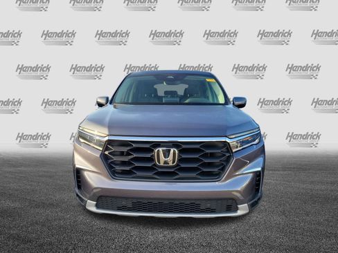 Used 2025 Honda Pilot EX-L image 3