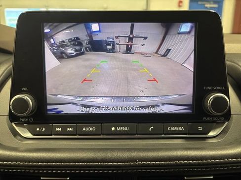 Used 2023 Nissan Rogue SV AWD/4WD image 31