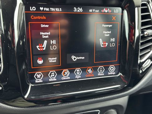 Used 2019 Jeep Compass Limited w/ Safety & Security Group AWD/4WD image 31