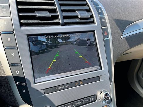 Used 2020 Lincoln MKZ w/ Convenience Package FWD image 14