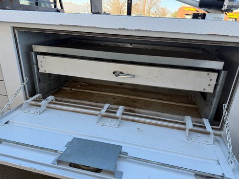 Used 2018 Ford F350 XL w/ Power Equipment Group image 42