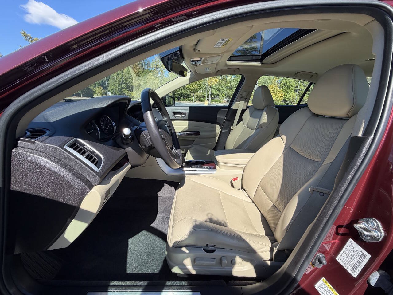 Used 2016 Acura TLX w/ Technology Package FWD image 11
