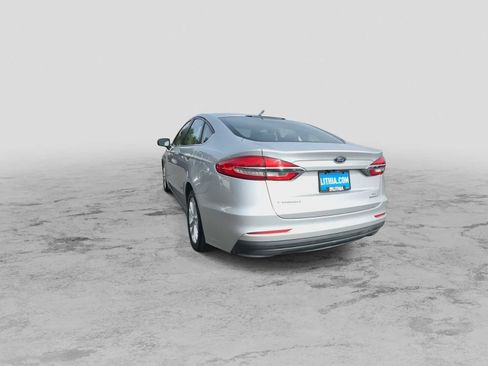 Used 2019 Ford Fusion SE image 7