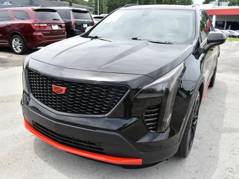 Used 2019 Cadillac XT4 Sport w/ Cold Weather Package AWD/4WD image 2