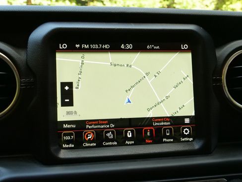 Used 2020 Jeep Gladiator Overland image 12