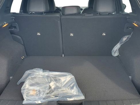 New 2026 Nissan Kicks SR image 22